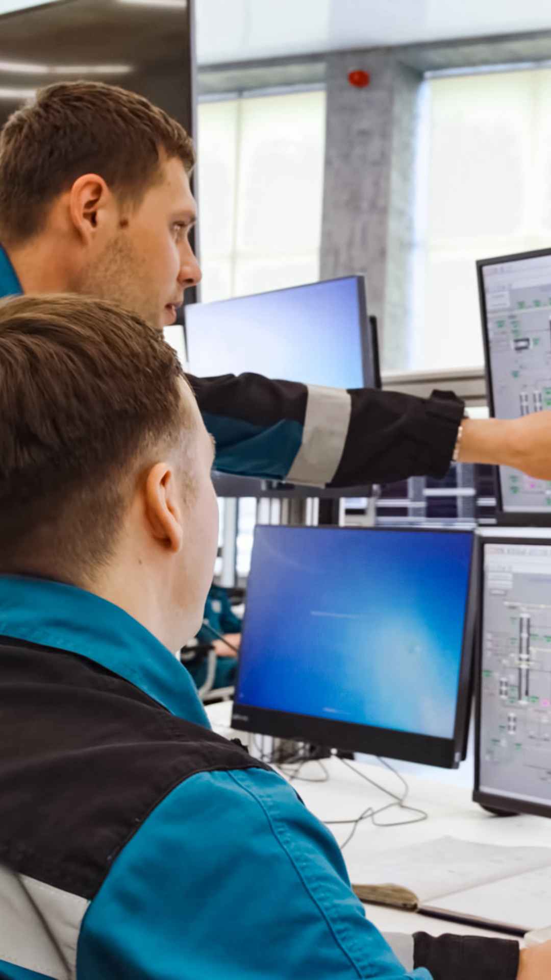 Professional Operators 1.jpg