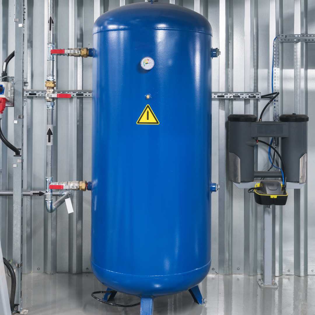 Air Tank for moisture and oil separation.jpg