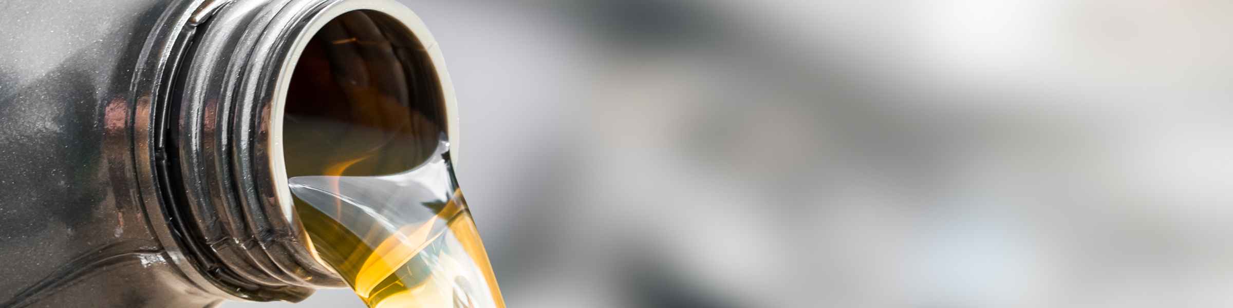 Synthetic vs mineral oil cover.jpg